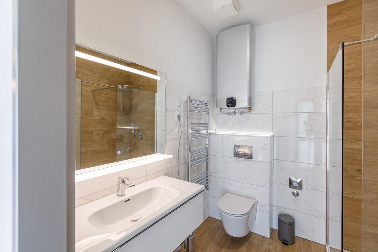 La Bella Centrum Apartmanok Piros/Sarga Heviz Bagian luar foto