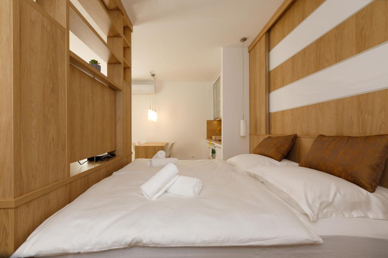 La Bella Centrum Apartmanok Piros/Sarga Heviz Bagian luar foto
