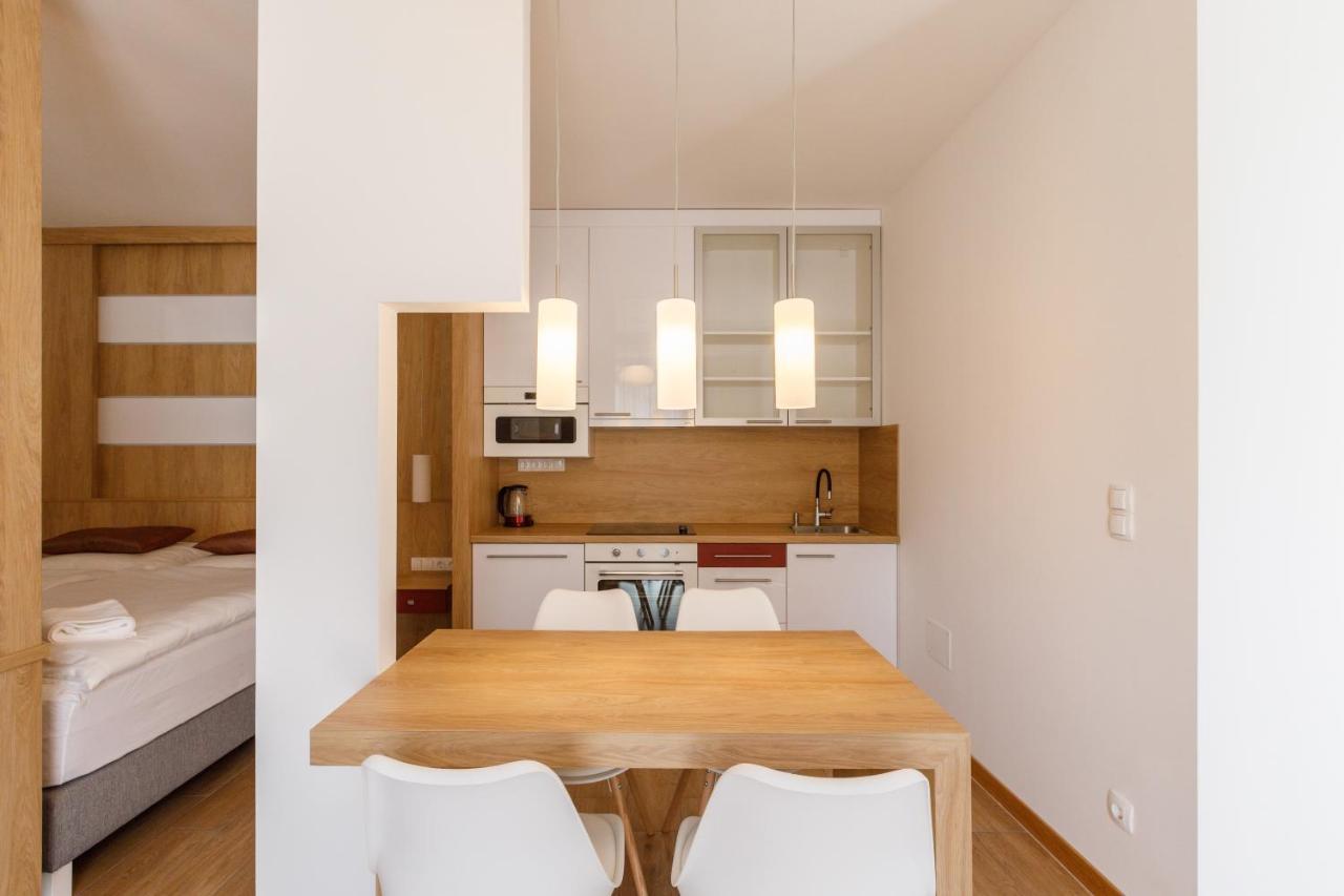 La Bella Centrum Apartmanok Piros/Sarga Heviz Bagian luar foto