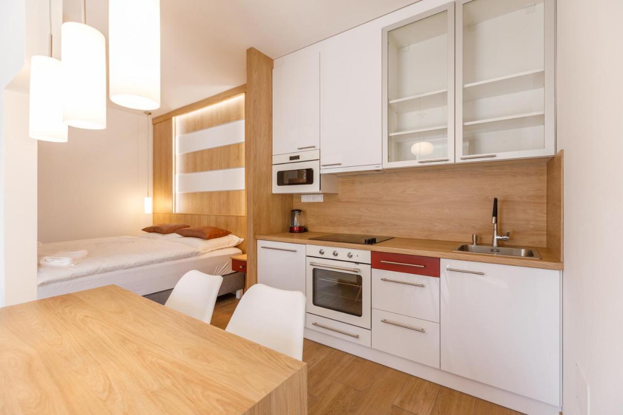 La Bella Centrum Apartmanok Piros/Sarga Heviz Bagian luar foto